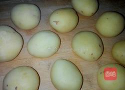 椒盐小土豆的做法图解2