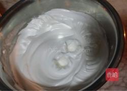 迷你纸杯蛋糕的做法图解4