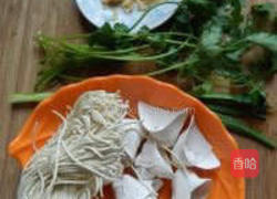 酱油馄饨面的做法图解1