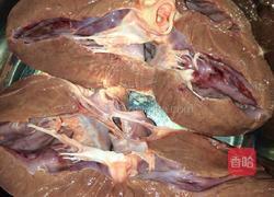 凉拌猪心的做法图解1