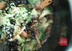 香菇西兰花的做法图解2