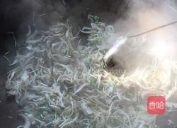 三鲜炒面的做法图解4