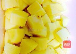 家常土豆烧排骨的做法图解1