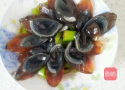 尖椒皮蛋的做法图解2