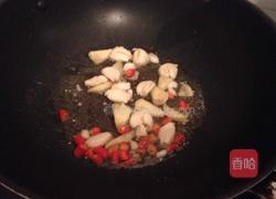 酸菜炒大肠的做法图解5