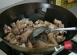 黄焖土鸡钵的做法图解3