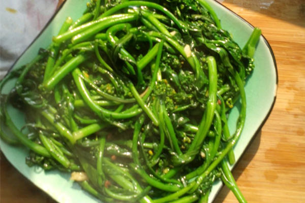 白芍菜心