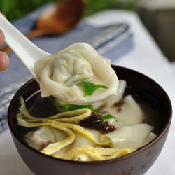 鲜虾肉馄饨的做法[图]