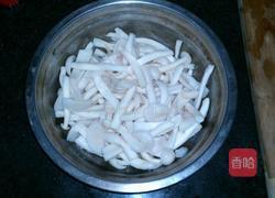 肉丝炒真姬菇的做法图解5