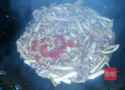 肉丝炒真姬菇的做法图解12