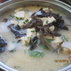 鱼头豆腐汤的做法[图]