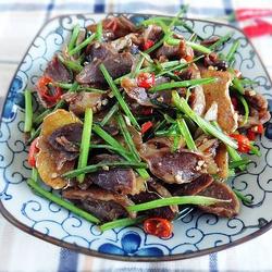 香菜爆鸡胗的做法[图]