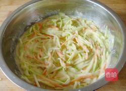 西葫芦锅塌子的做法图解3