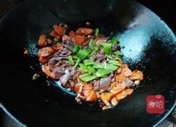 胡萝卜炒猪肝的做法图解8