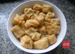 小油豆腐烧茄子的做法图解2