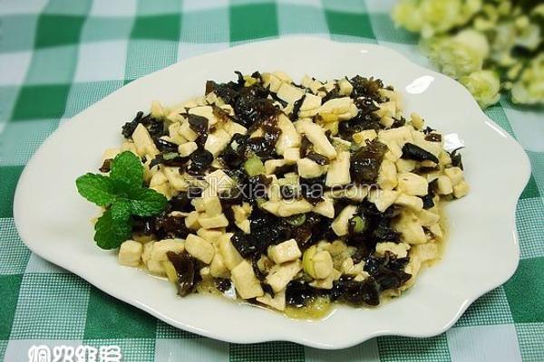 木耳豆腐