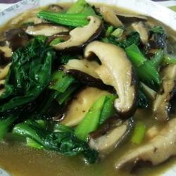 香菇炒青菜的做法[图]