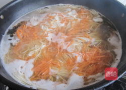 牛肉大头菜汤面的做法图解6