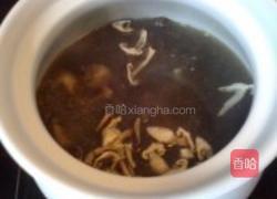 北风菌煲鸡骨的做法图解5