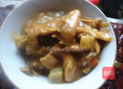 金枪鱼炒马铃薯的做法图解2