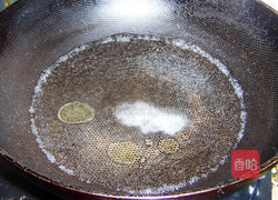 莴笋酿桃仁的做法图解5