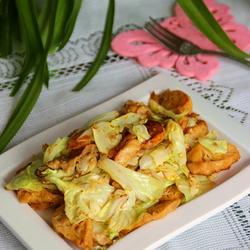 包菜炒油条的做法[图]