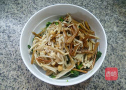 黄金针菇拌菜芯干的做法图解7