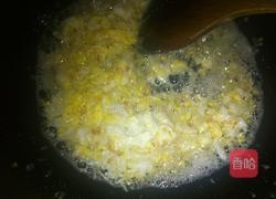包菜炒饭的做法图解3