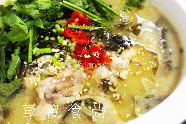 酸菜牛蛙