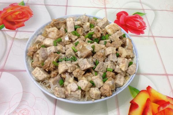 排骨粉丝蒸芋头