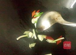 榨菜丝炒肉筋的做法图解5