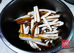 芹菜炒香干的做法图解3