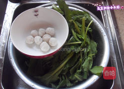 小白菜烩鱼丸的做法图解1