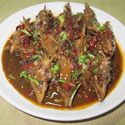 香辣酱鸡头的做法[图]