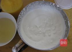 黄桃慕斯蛋糕的做法图解6