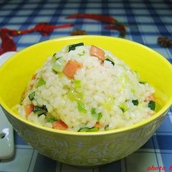 黄瓜火腿炒饭的做法[图]