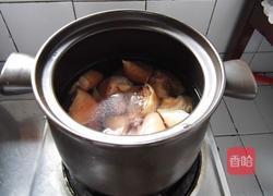 金针炖猪蹄的做法图解2