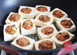 香菇肉末蒸酿豆腐的做法图解7