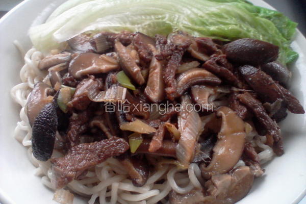 香菇肉丝捞面