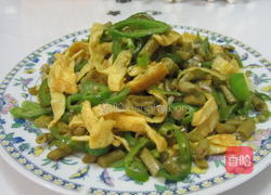 咸豆角炒蛋丝的做法图解9