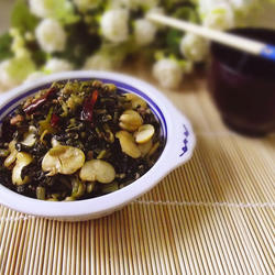 蚕豆肉末炒雪菜的做法[图]