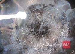 五彩蛋炒饭的做法图解2