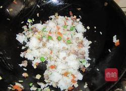 五彩蛋炒饭的做法图解14