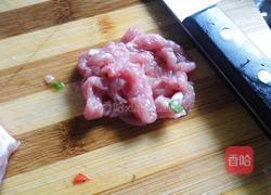 甜椒木耳肉丝的做法图解2