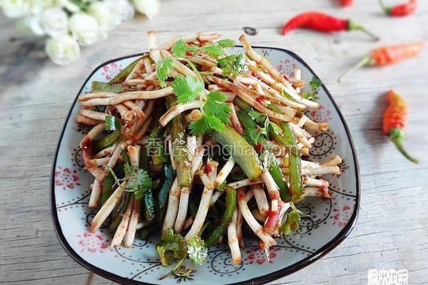 青椒拌鱼腥草