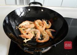 包菜炒大虾的做法图解5