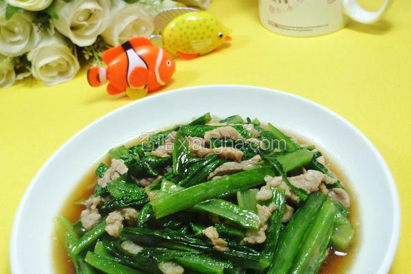 肉丝炒油麦菜