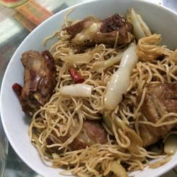 排骨焖面的做法[图]