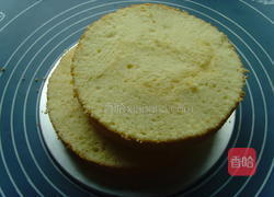 黄桃生日蛋糕的做法图解3