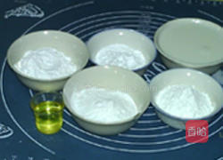 菠萝冰皮月饼的做法图解1